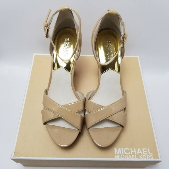 Michael Kors Camilla Platform Heels Sandals Patent Leather Straps Sz 9.5 M - Picture 5 of 12